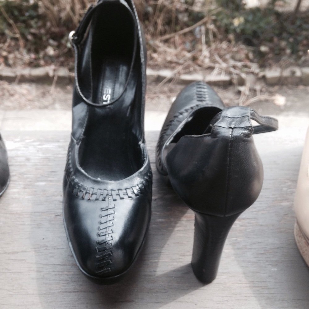 Nine West Black leather heels with platform